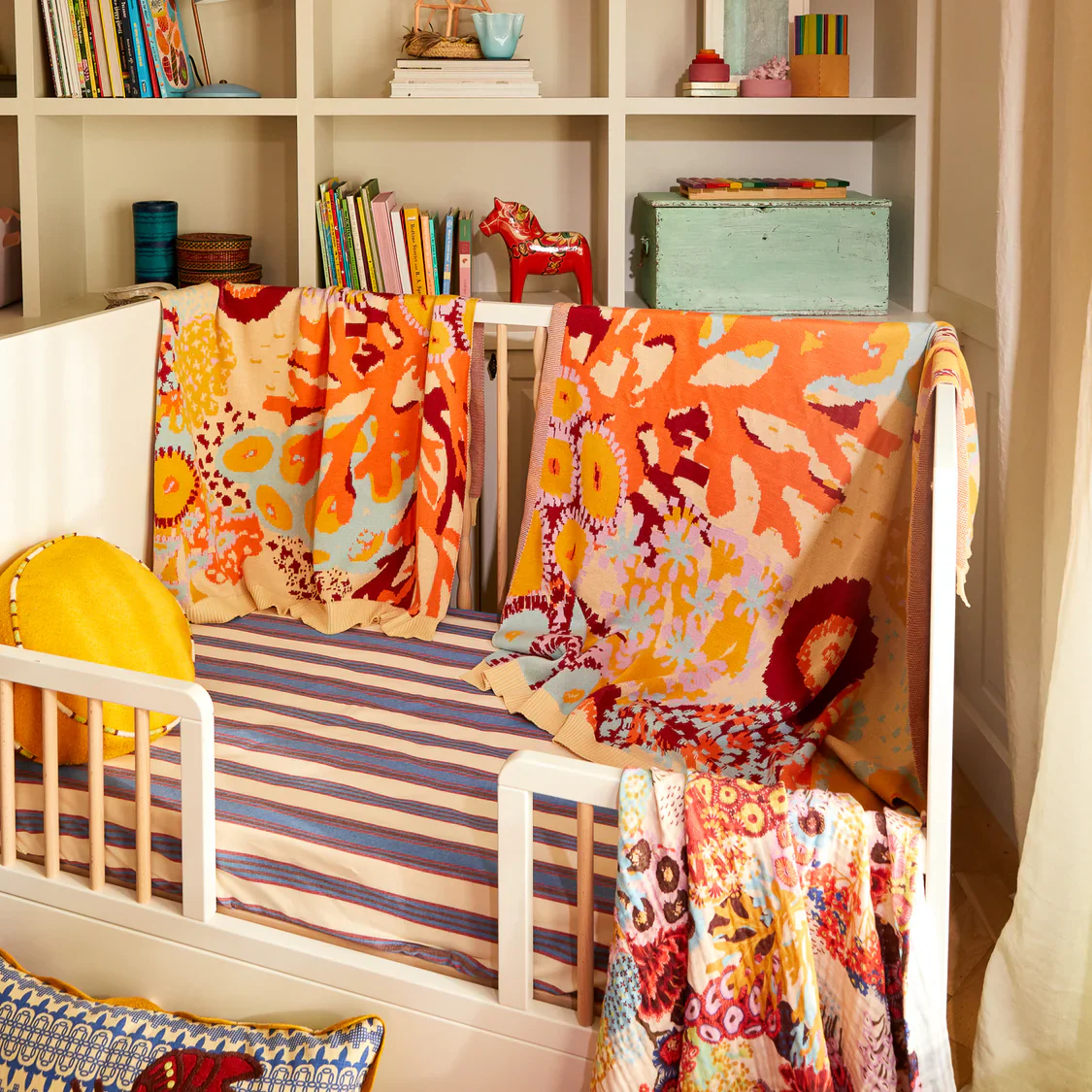 Cora Baby Blanket Pram - Image 4