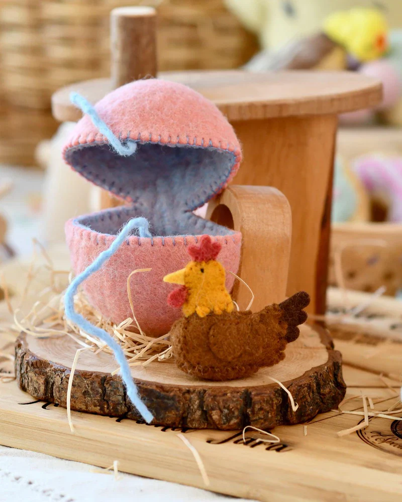 Felt Surprise Egg With Hen Inside - Image 3