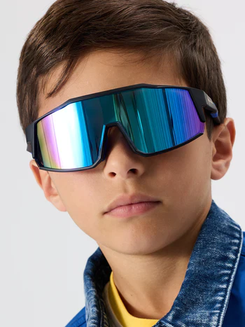 Sporty Sunglasses - Black - Image 3