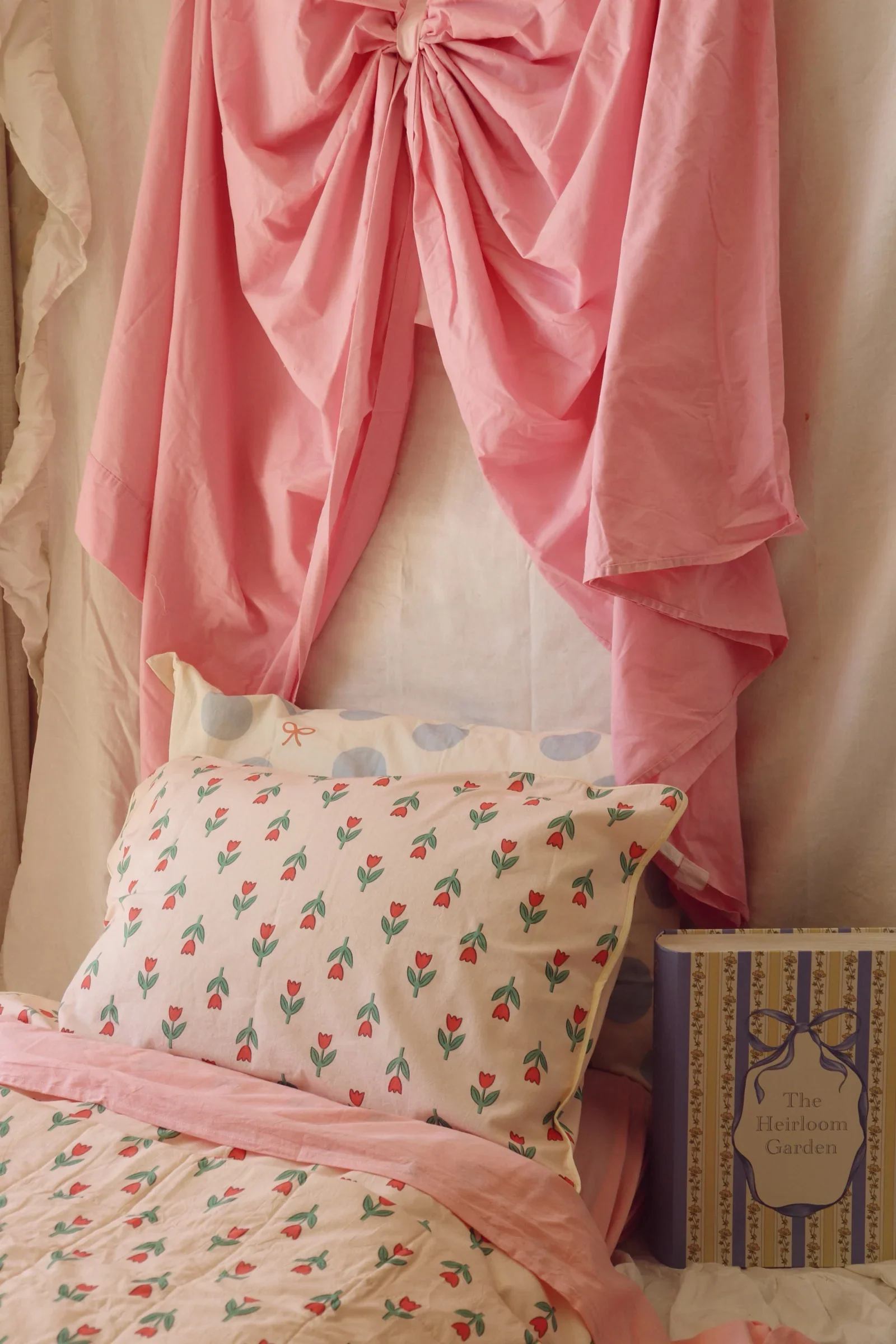 Tulip Garden Duvet Set - Image 3